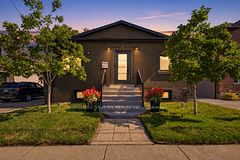 19 Grove Street, Hamilton, ON L8N 1P4