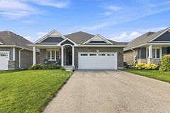 246 Hill Street, Central Elgin, ON N5L 1H2