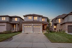 783 Frontenac Crescent, Woodstock, ON N4V 0B1