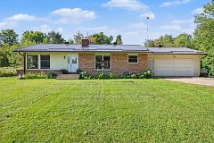 715 Hanna Road, Tay Valley, ON K0H 2B0