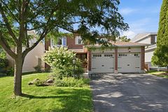 14 Wellfleet Crescent, Barrhaven, ON K2J 2Y2