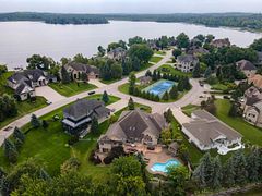 16 Seifert Court, Puslinch, ON N3C 2V4