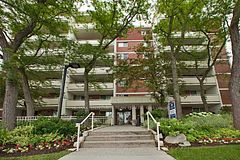 4982 Chrysler Avenue 302, Niagara Falls, ON L2E 7B4
