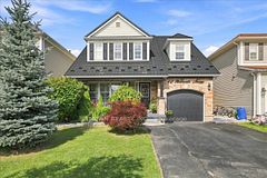 12 Hollinrake Avenue, Brantford, ON N3T 0A6