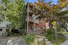 516 Bay Street 2, Ottawa Centre, ON K1R 6B2