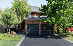 12 Pinto Drive, Hamilton, ON L9K 1L1