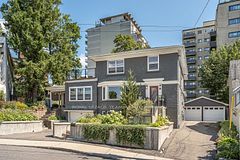 111 Ivy Crescent, New Edinburgh - Lindenlea, ON K1M 1Y1