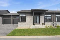 33 Solara Private, Clarence-Rockland, ON K4K 1P5