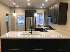 39 Holton Avenue N, Hamilton, ON L8L 6H3