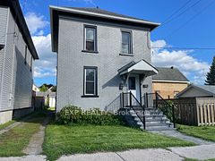 9 Kent Street, Smiths Falls, ON K7A 1B5