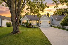 61 Leslie Avenue, Norfolk, ON N0A 1N4