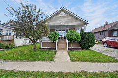 65 Christmas Street, Port Colborne, ON L3K 1M4