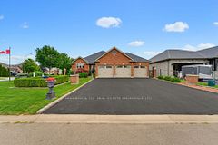 1 Galinee Trail, Norfolk, ON N0A 1N9