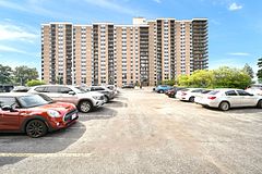 500 GREEN Road 701, Hamilton, ON L8E 3M6
