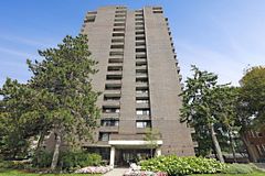 71 Somerset Street W 1801, Ottawa Centre, ON K2P 2G2