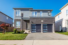 8037 Brookside Drive, Niagara Falls, ON L2H 3T9