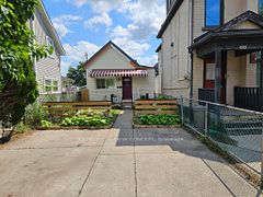 106 Emerald Street N, Hamilton, ON L8L 5K4