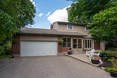 51 Murrayhill Court, Kitchener, ON N2E 1N8