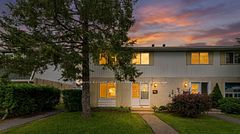 1532 Beaverpond Drive A, Cyrville - Carson Grove - Pineview, ON K1B 3R9
