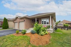 1286 Mazzolin Crescent, Kingston, ON K7P 0G6