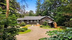 1282 Governors Road, Hamilton, ON L9H 5E3
