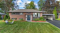 122 Earlwood Drive, Peterborough, ON K9J 6B6