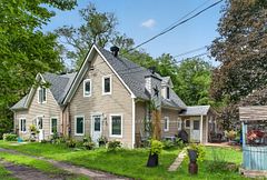 2941-2943 Old Montreal Road, Orleans - Cumberland and Area, ON K4C 1G2
