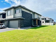 1085 LUNAR GLOW Crescent, Blossom Park - Airport and Area, ON K4M 0J9