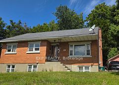 43 Lavergne Street, Vanier and Kingsview Park, ON K1L 5E9