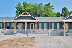 142 Doctor Agnes Craine Drive, Smiths Falls, ON K7A 0A5