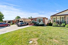 265 Bonaventure Drive, Hamilton, ON L9C 7B2
