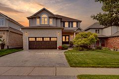 209 Munnoch Boulevard, Woodstock, ON N4T 1V7