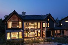 150 Delphi Lane, Blue Mountains, ON N0H 1J0