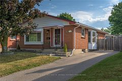 138 Harding Crescent, London South, ON N6E 1G3