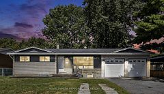 33 Majestic Drive N, South of Baseline to Knoxdale, ON K2G 1C6