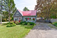 61 Melanie Street, Bonnechere Valley, ON K0J 1T0
