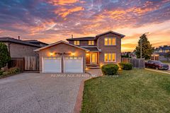 31 Vega Crescent, Hamilton, ON L8E 4S6