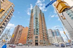 445 Laurier Avenue W 701, Ottawa Centre, ON K1N 6R4