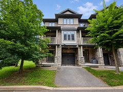 44 Southshore Crescent, Hamilton, ON L8E 0J3