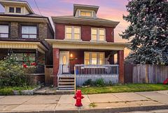 570 Cannon Street, Hamilton, ON L8L 2G4