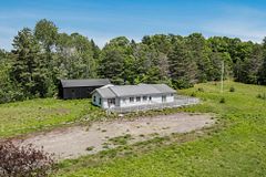 2180-2186 Highway 141, Muskoka Lakes, ON P0B 1L0