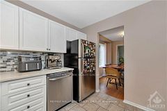 17 Ravenscroft Court, Stittsville - Munster - Richmond, ON K2S 1R3