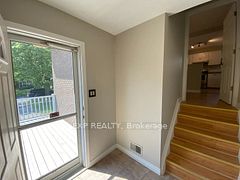 92 Leaside Drive Upper, Welland, ON L3C 6B2