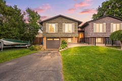 49 Markson Crescent, Hamilton, ON L8T 4W3