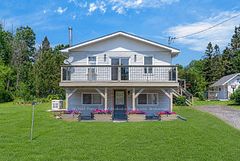 22 Ahmic Street, Magnetawan, ON P0A 1A0