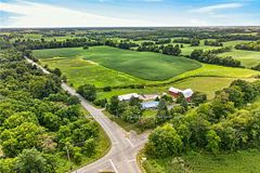 7011 Dickenson Road E, Hamilton, ON L0R 1W0