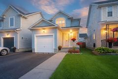 765 Angler Way, Waterloo, ON N2K 4L7