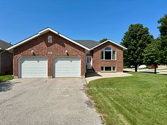 238 4th Street Crescent, Hanover, ON N4N 3S2
