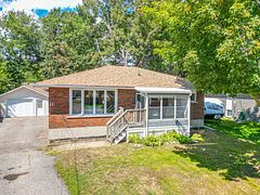 11 Milford Crescent, North Bay, ON P1A 1M4