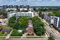 285 Albert Street W, Waterloo, ON N2L 3T9